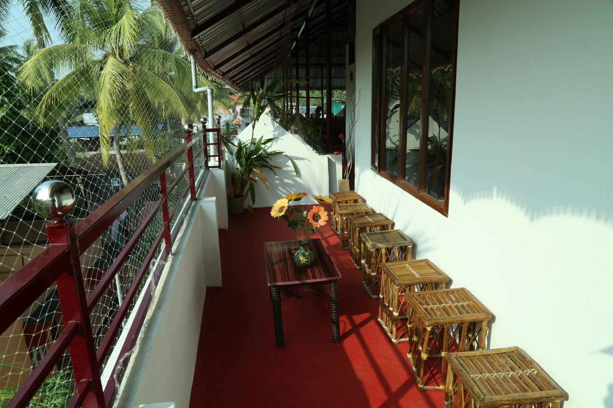 Dream Catcher Home Stay Kochi Exteriör bild